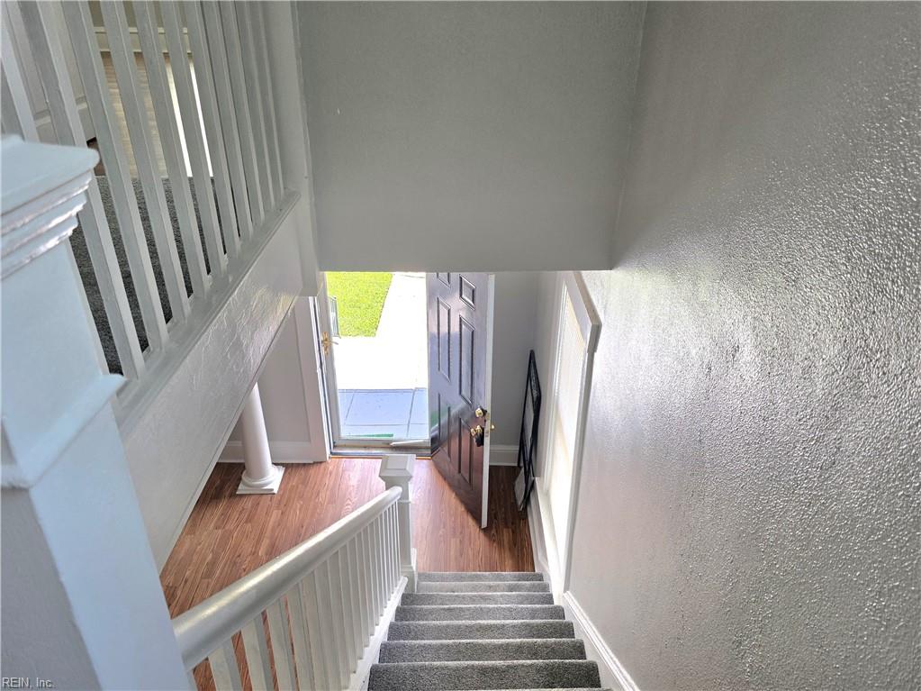 922 Druid Cir Property Photo 44