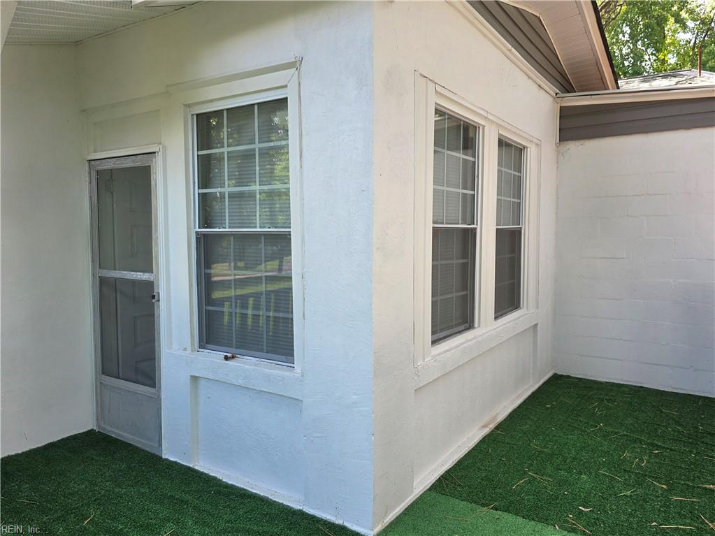 922 Druid Cir Property Photo 45