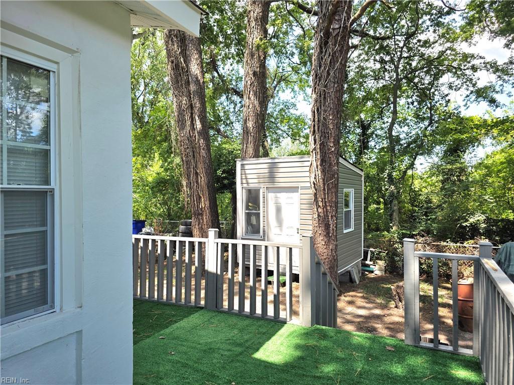 922 Druid Cir Property Photo 46