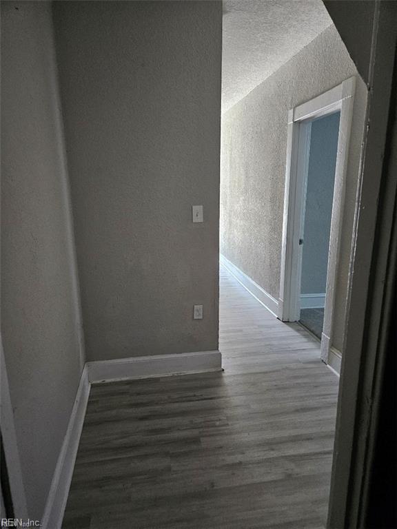 1601 Elm Ave Property Photo 5