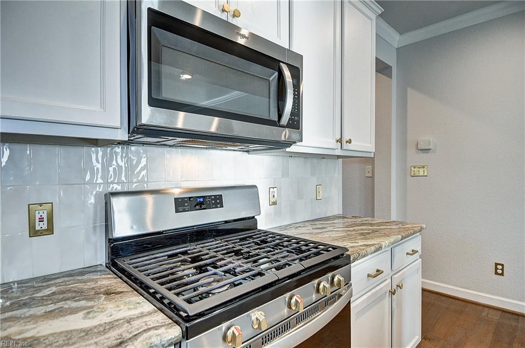 1320 Mediterranean Ave Property Photo 15