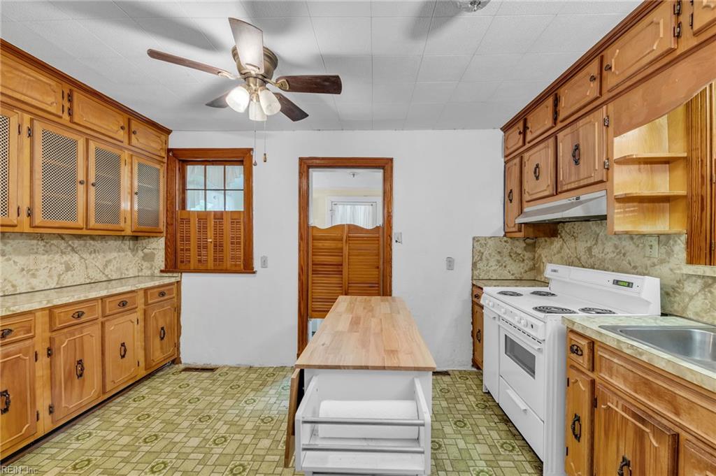 607 Fairview Ln Property Photo 9
