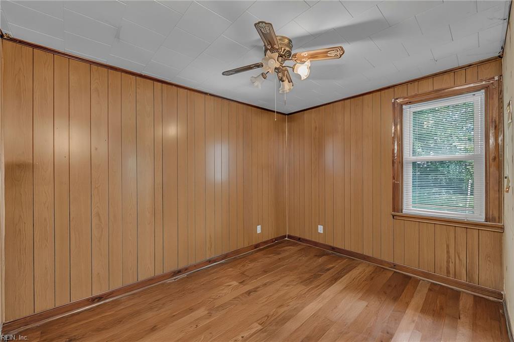 607 Fairview Ln Property Photo 20