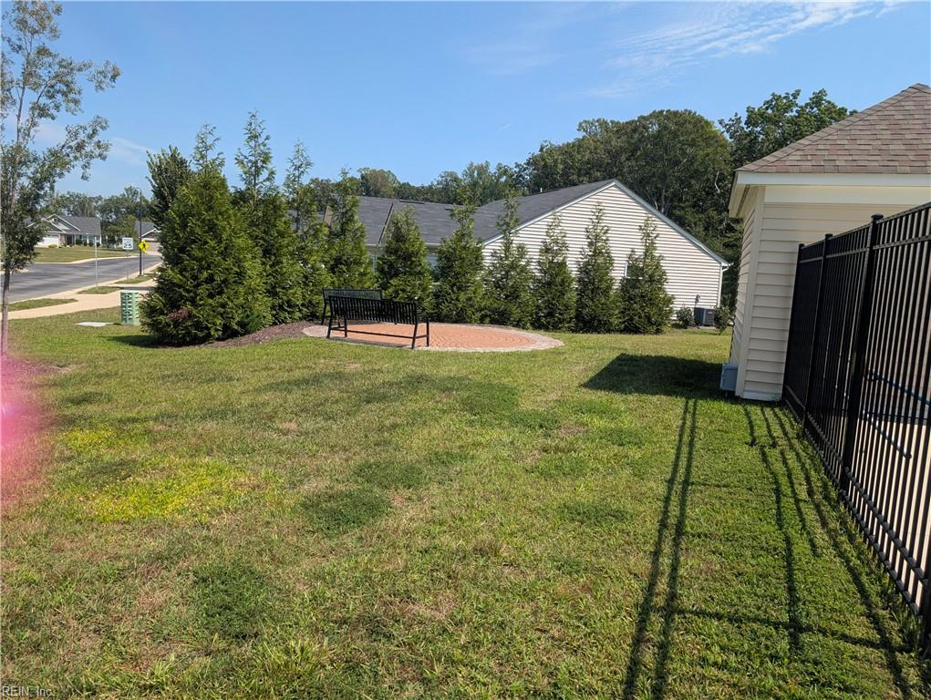 105 Rustic Run Ln Property Photo 35
