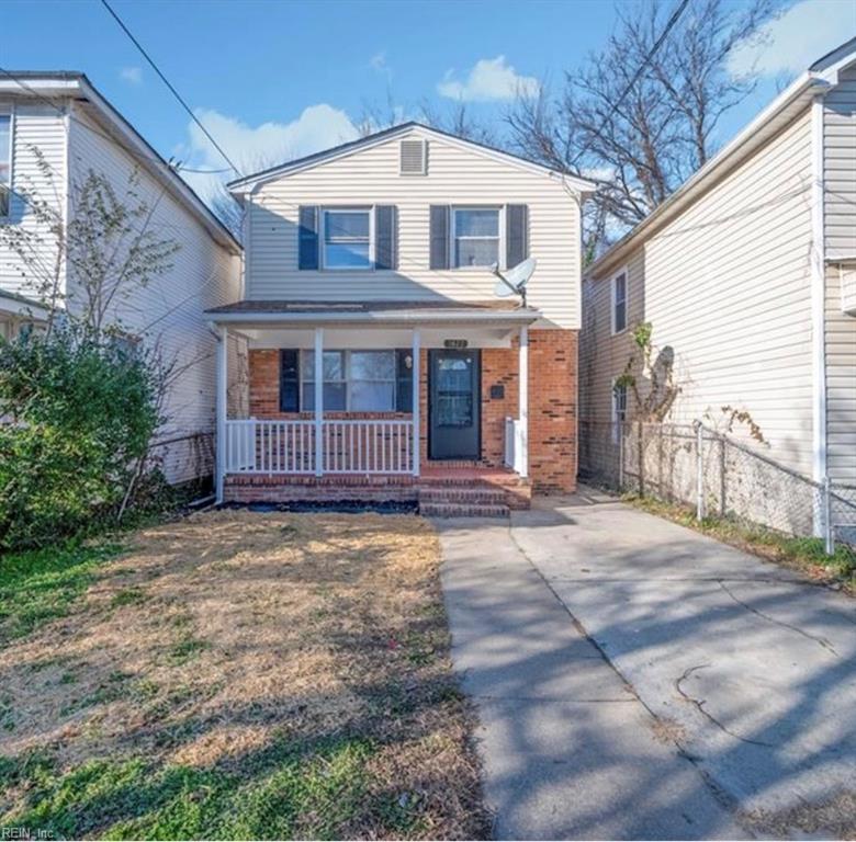 1027 30th ST Property Photo 1
