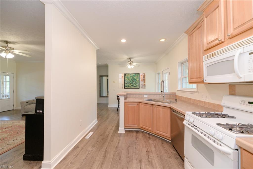 2920 Frying Pan Farm Ln Property Photo 15