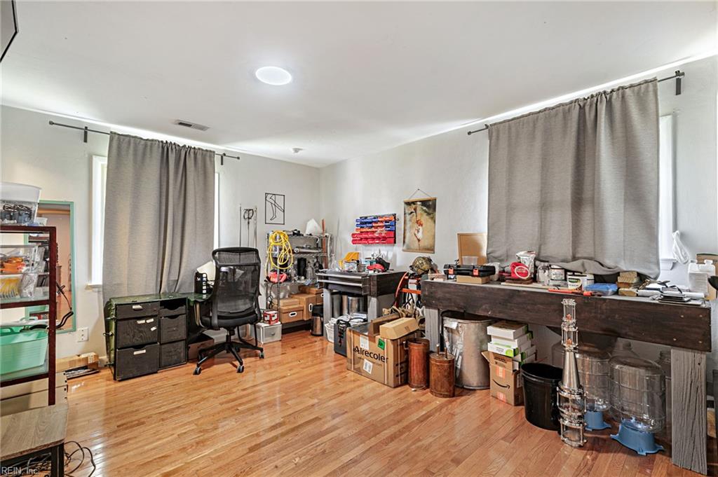 423 W Gilbert St Property Photo 17