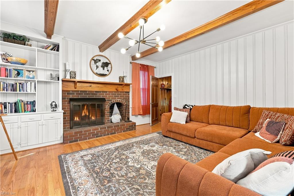 414 Forest Hill Cres Property Photo 10