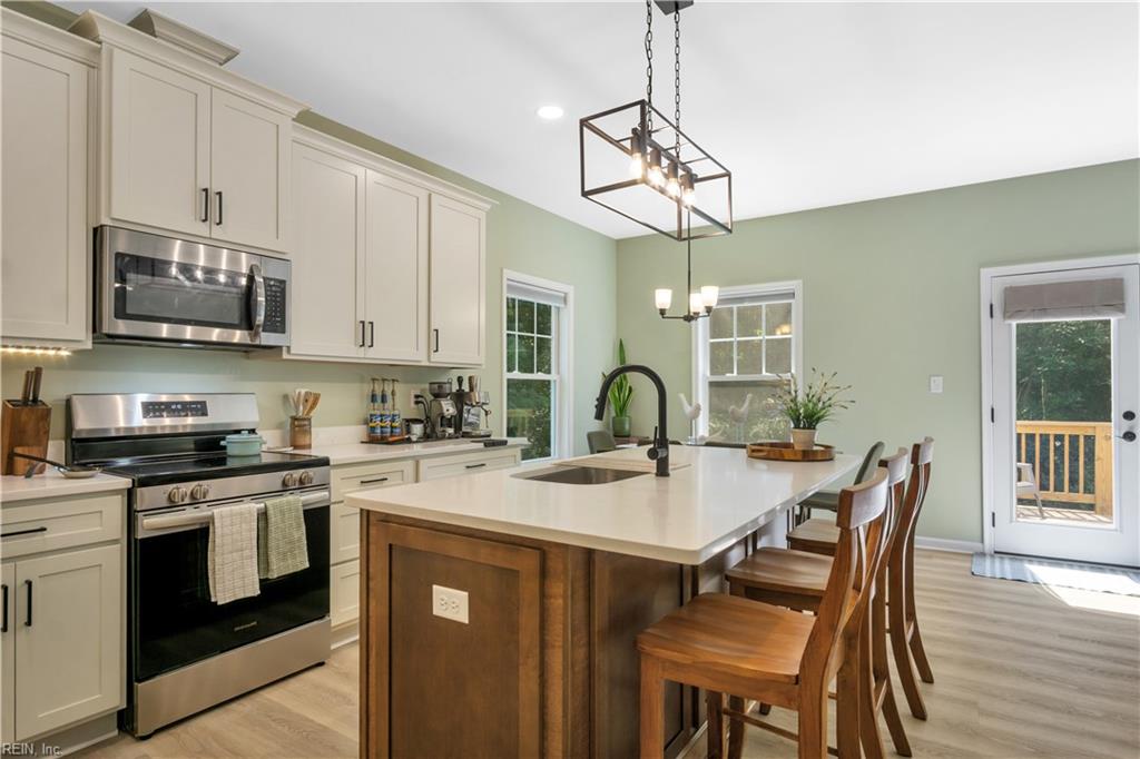 100 Woodside Dr Property Photo 11