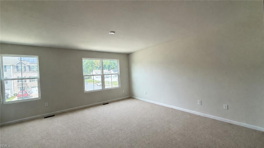 2044 Petersen Way Property Photo 14
