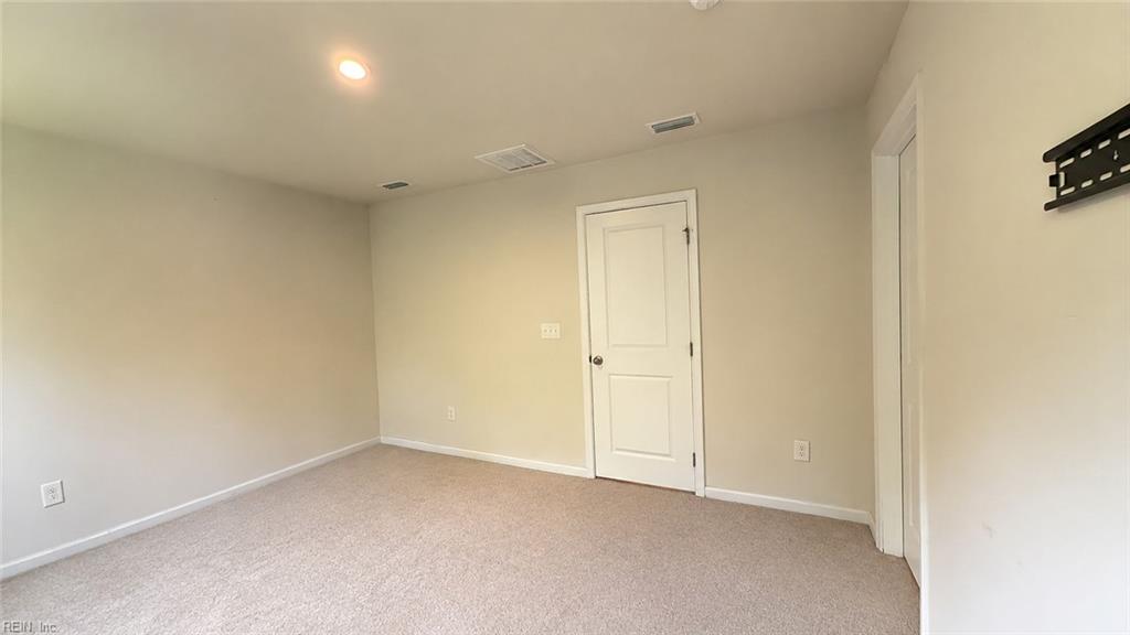 2044 Petersen Way Property Photo 16