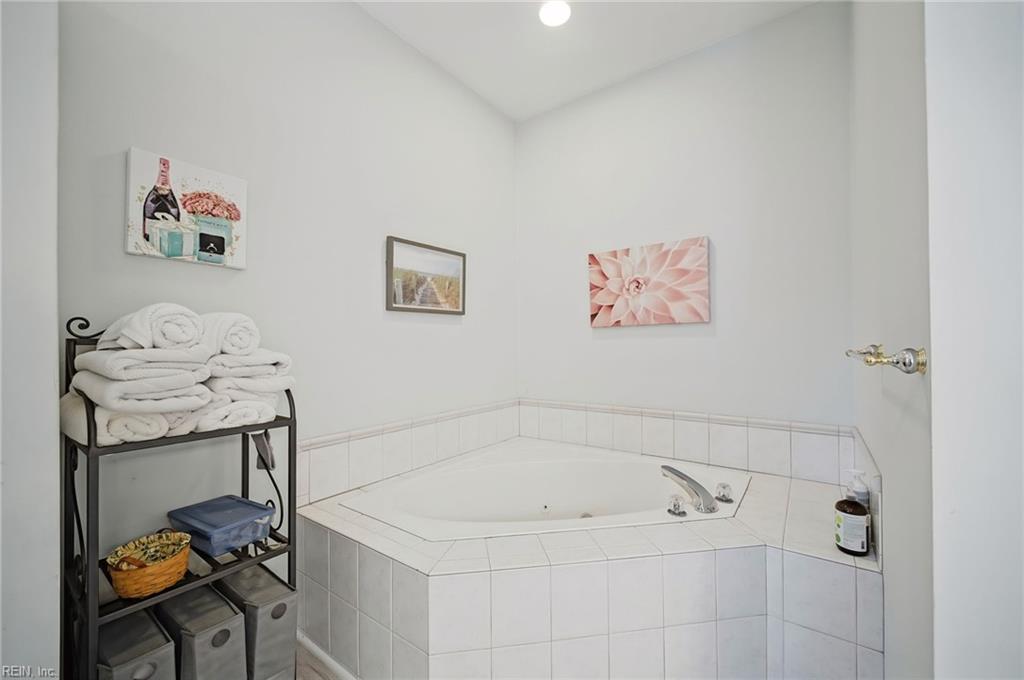 1888 Capel Manor Way Property Photo 36