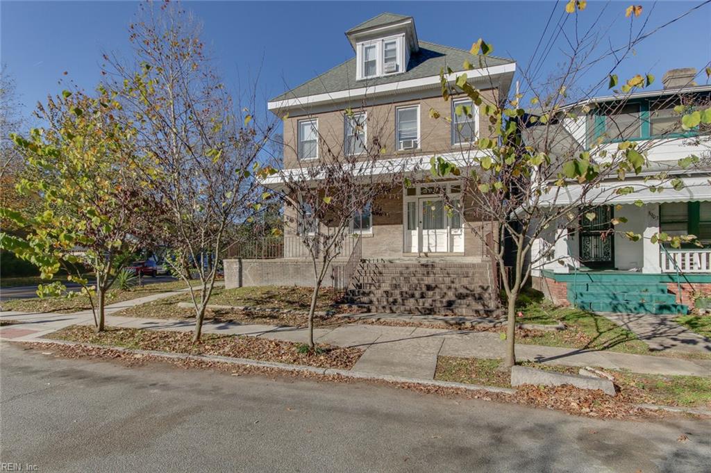 3901 Newport Ave Property Photo 1