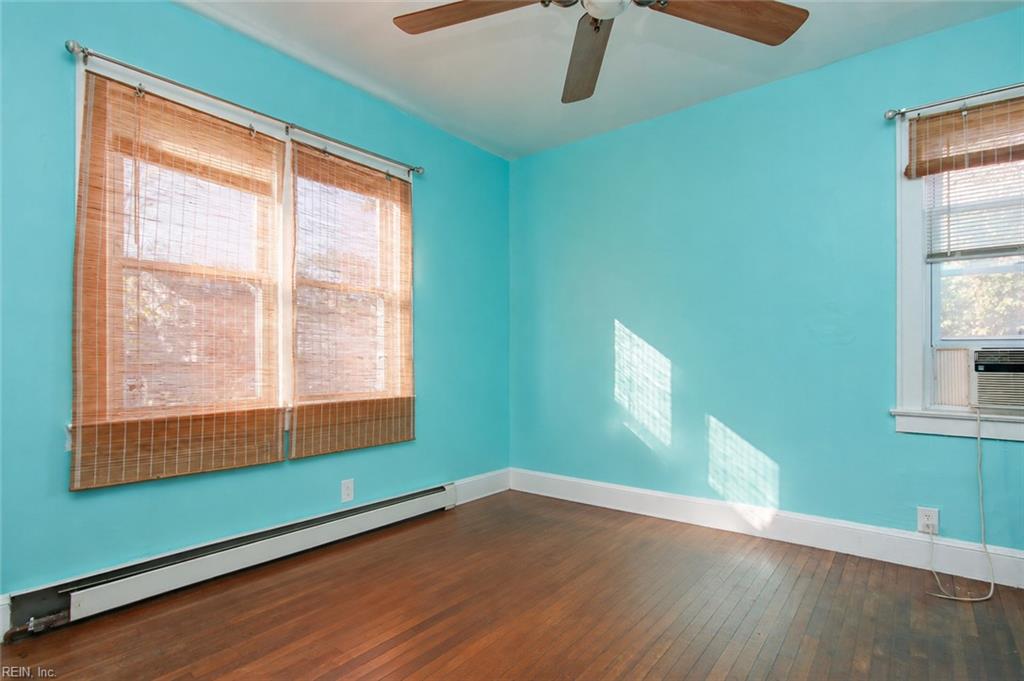 3901 Newport Ave Property Photo 18