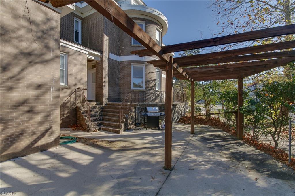 3901 Newport Ave Property Photo 21