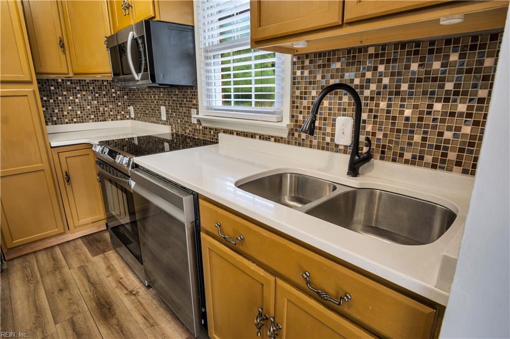 103 Turnbridge Ln Property Photo 7