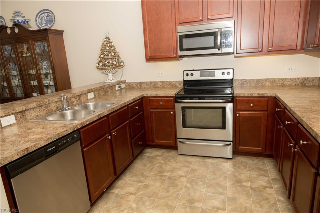 650 Lacy Oak Dr Property Photo 10