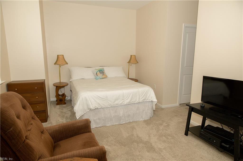 650 Lacy Oak Dr Property Photo 17