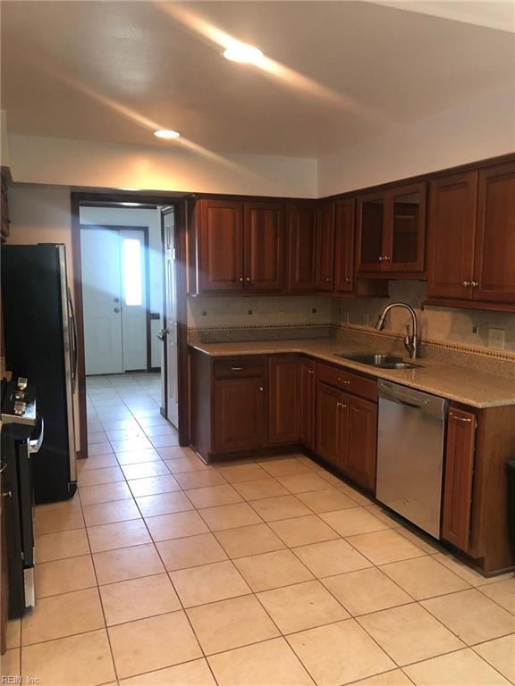 2509 Elson Green Ave Property Photo 2