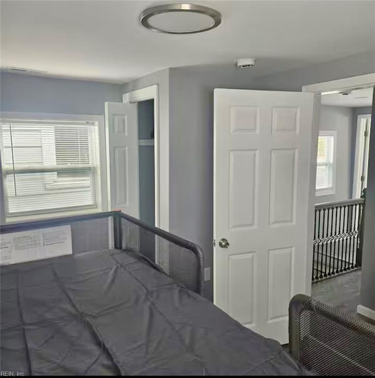 1142 30th St Property Photo 9