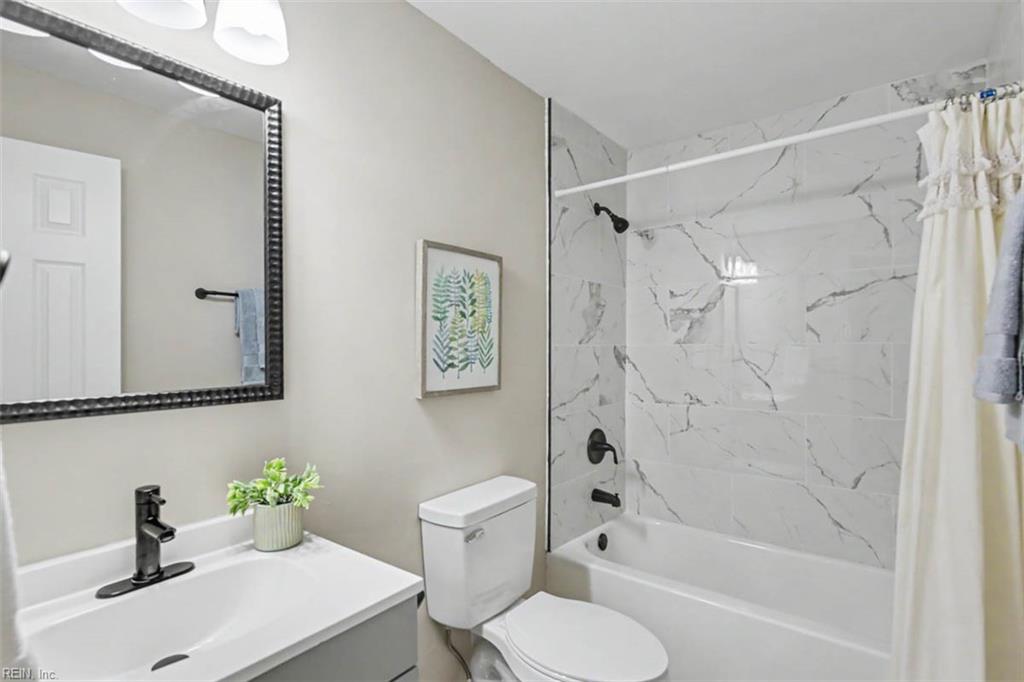 28 Pollux Cir W Property Photo 21