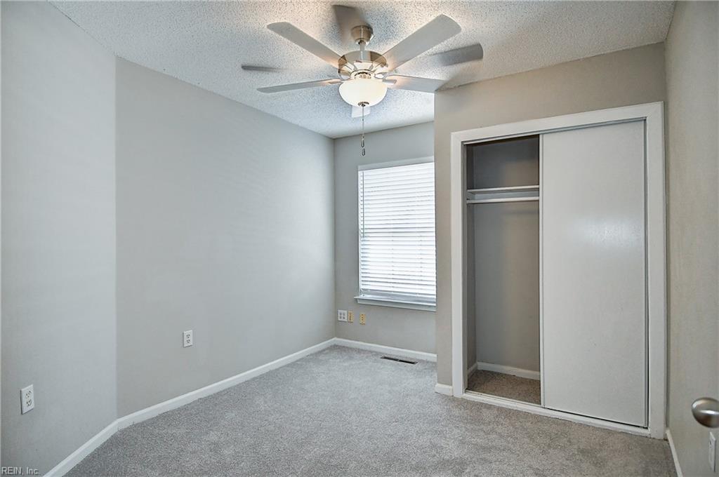 5812 Echingham Dr Property Photo 24
