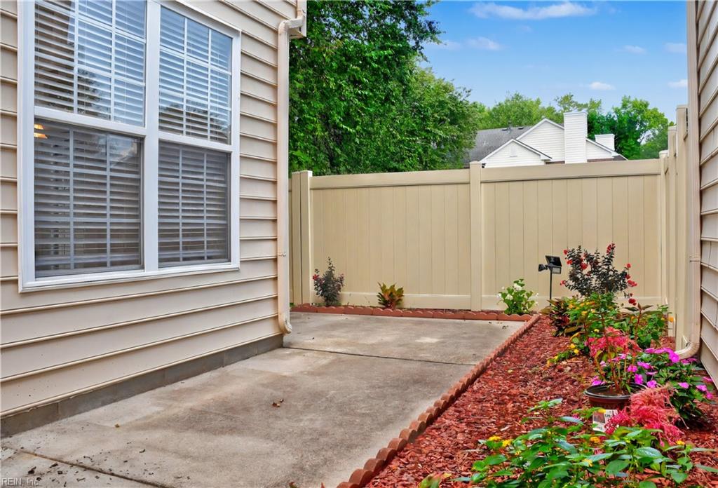 5812 Echingham Dr Property Photo 38