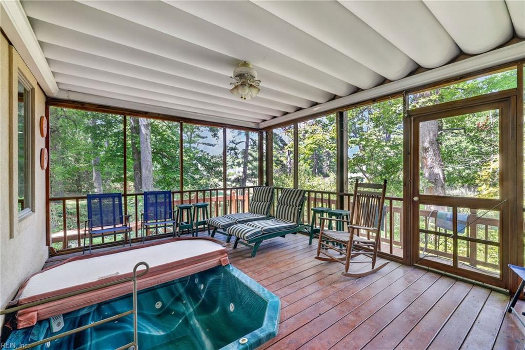 800 Linkhorn Dr Property Photo 22