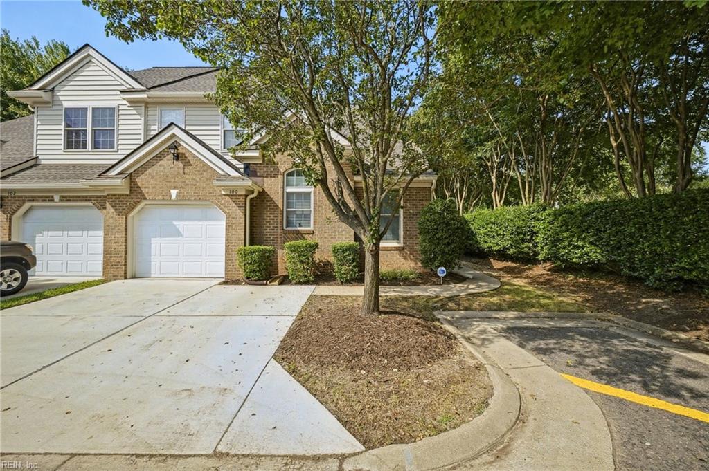 100 Bluff Ter Property Photo 3