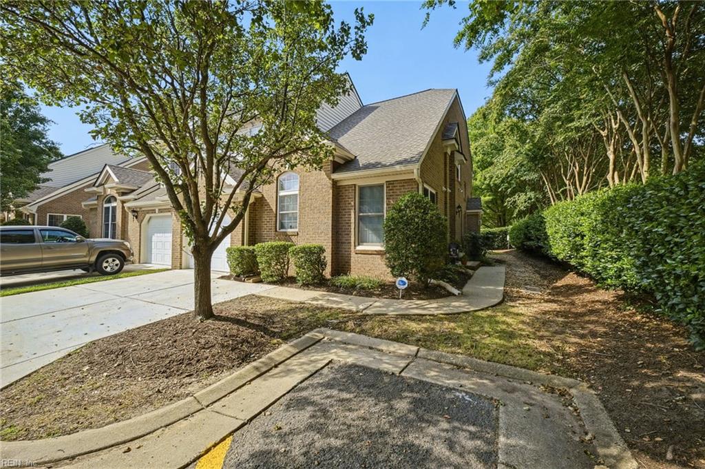 100 Bluff Ter Property Photo 4