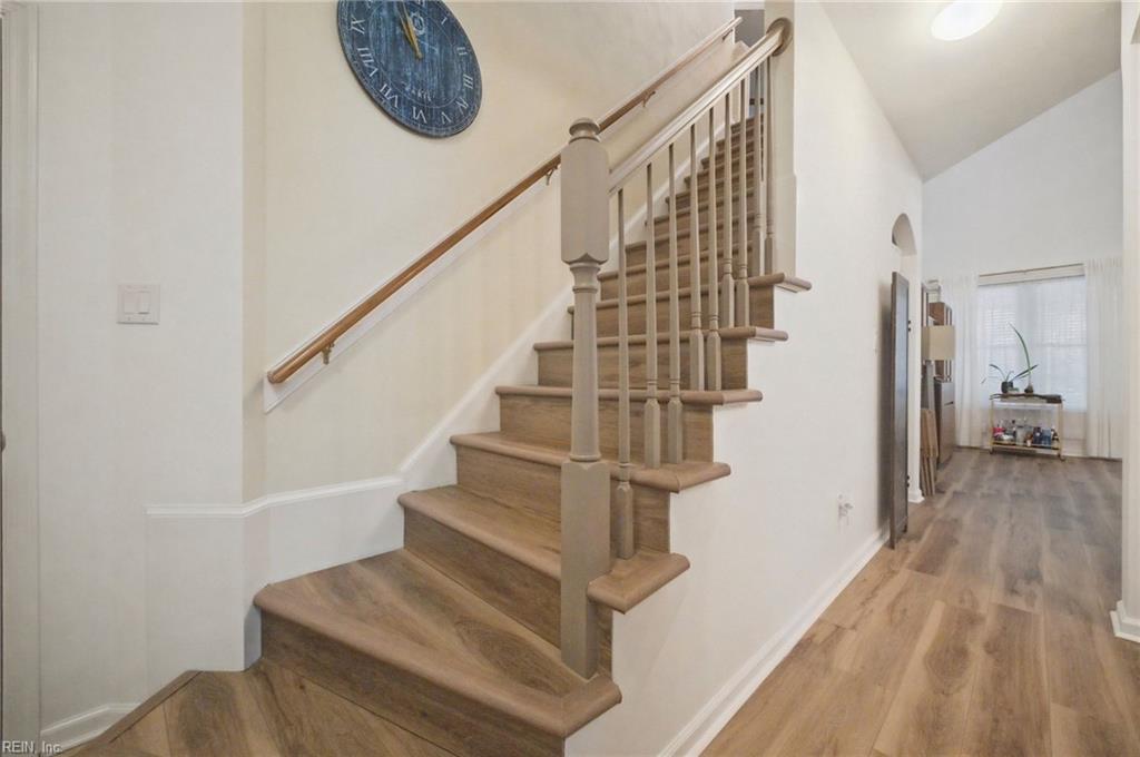 100 Bluff Ter Property Photo 22