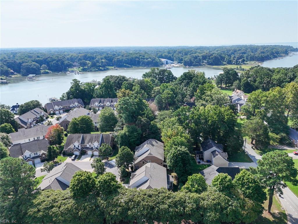 100 Bluff Ter Property Photo 38