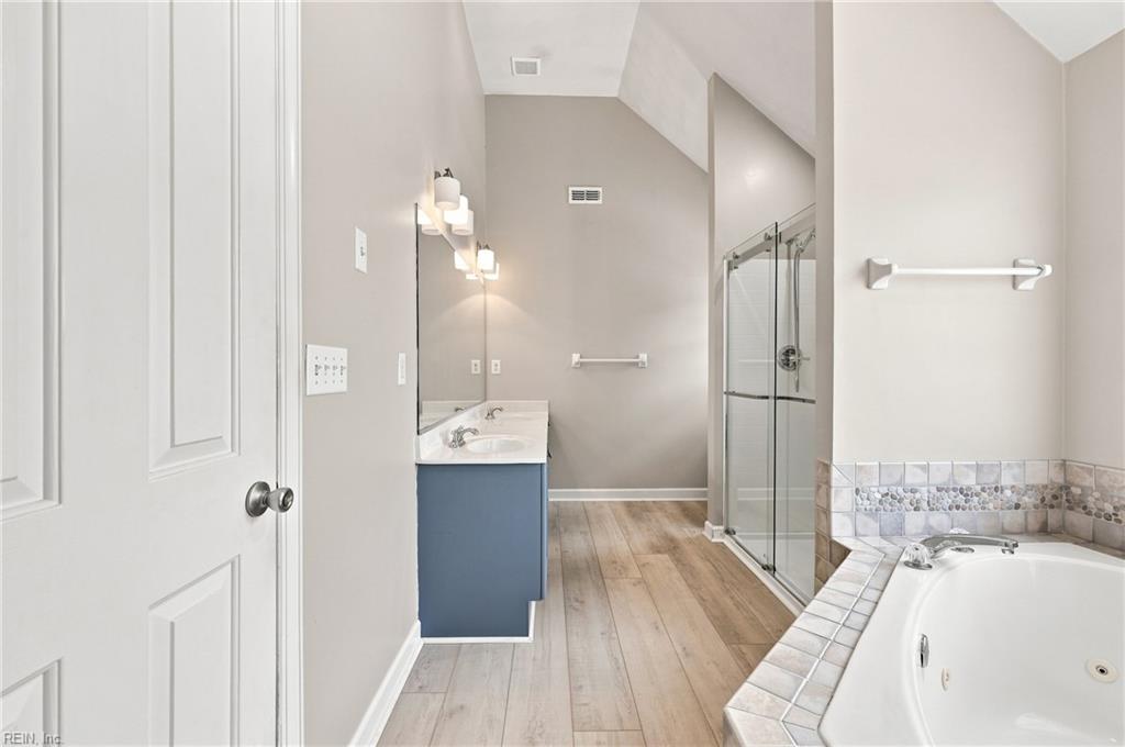 1052 Stockleybridge Dr Property Photo 35
