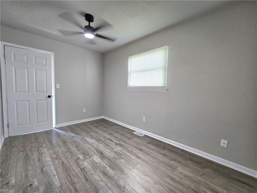 651 26th St Property Photo 13