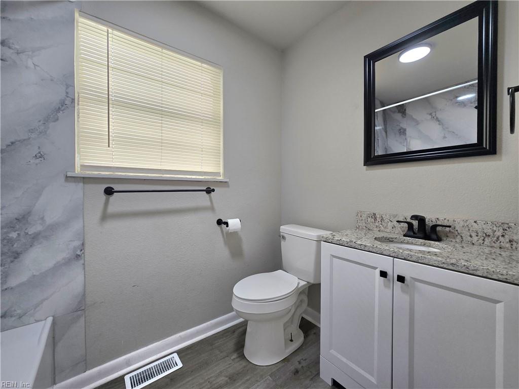 651 26th St Property Photo 15