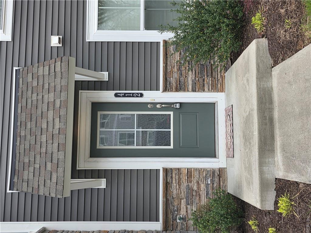 412 Bulkhead Pl Property Photo 2