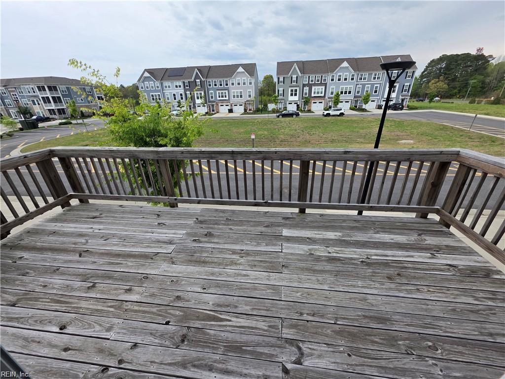 412 Bulkhead Pl Property Photo 10