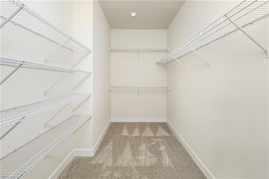 121 Irving St Property Photo 10