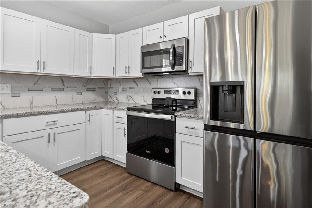 526 Brook Ave Property Photo 10