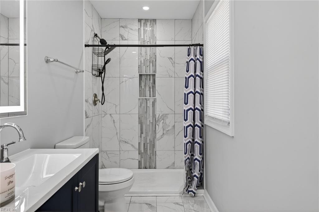 526 Brook Ave Property Photo 15