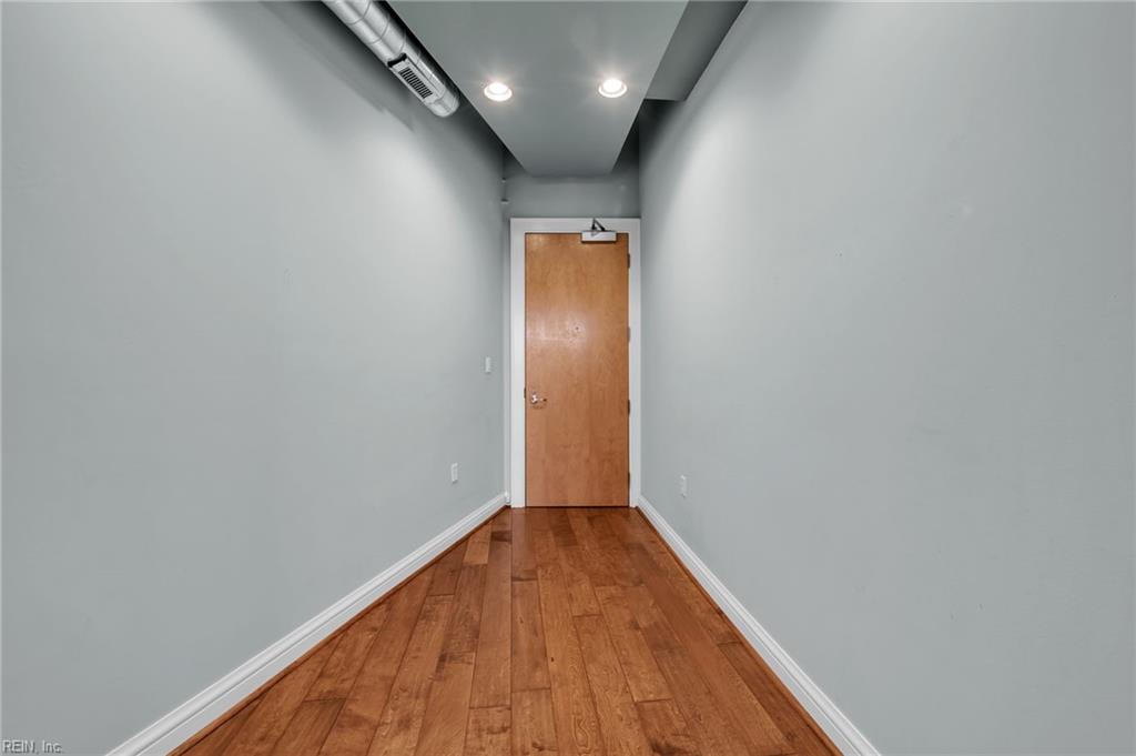 415 Saint Pauls Blvd Property Photo 18