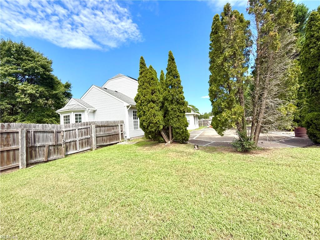 209 Springbrook Ln Property Photo 12