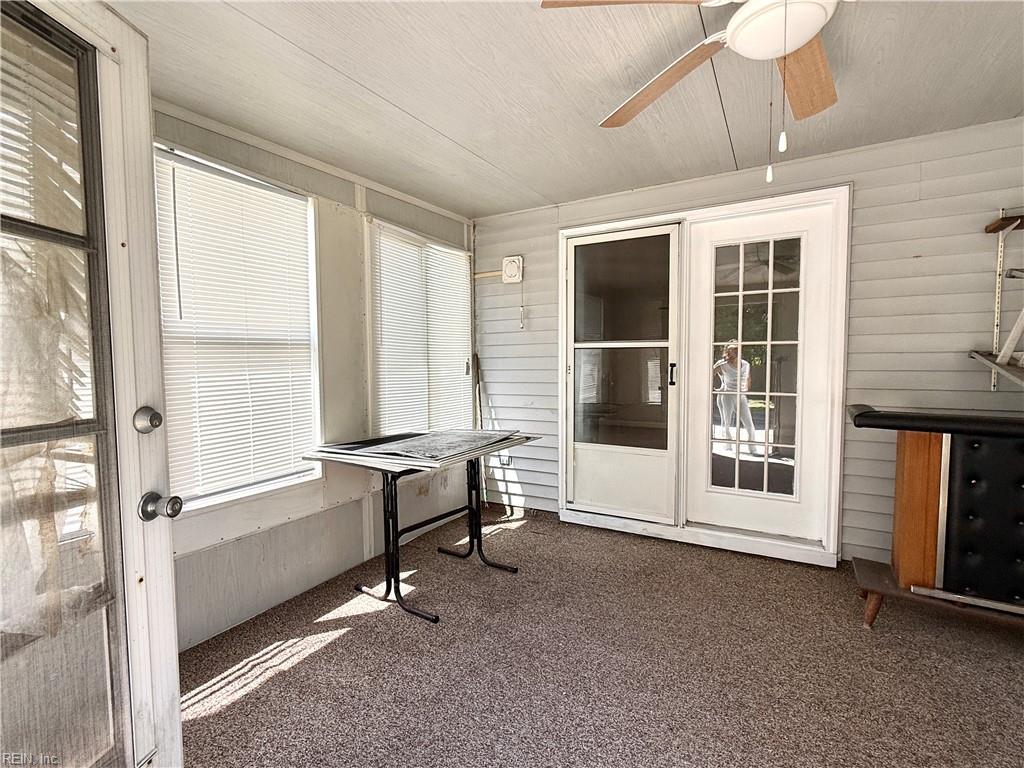 209 Springbrook Ln Property Photo 23