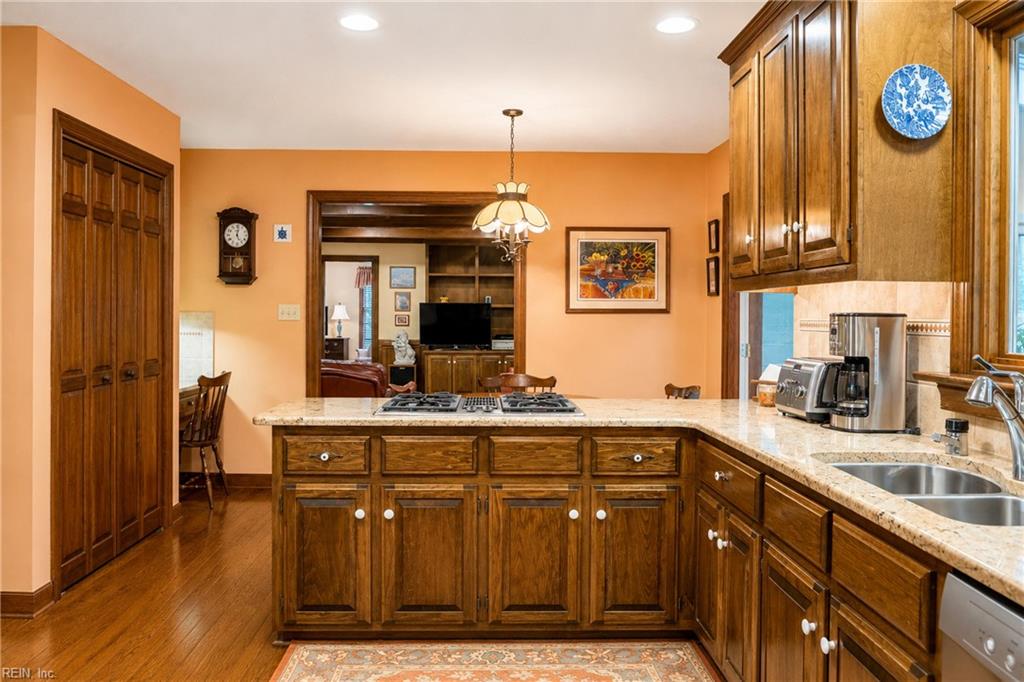 100 Thorpes Parish Property Photo 5