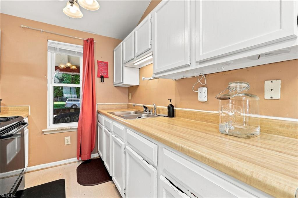 555 Dellwood Dr Property Photo 7