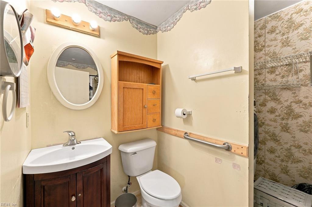 555 Dellwood Dr Property Photo 16