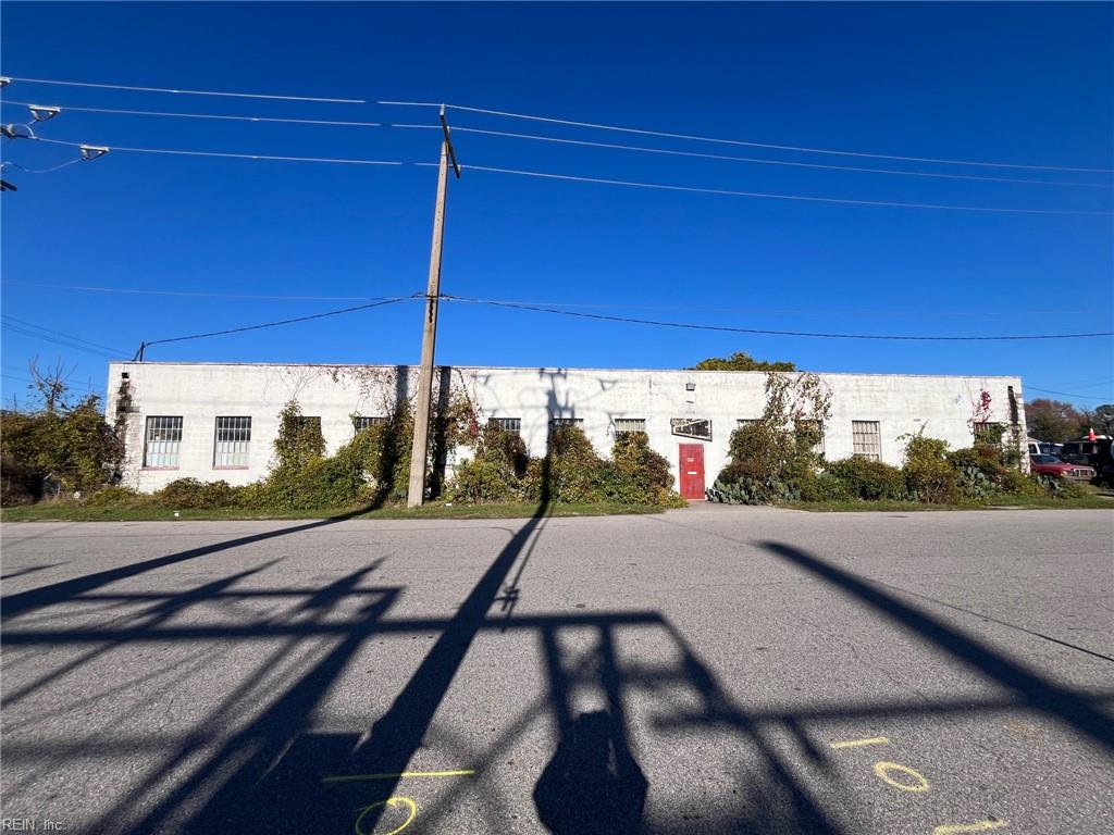 915 W 26th Street St Property Photo 13