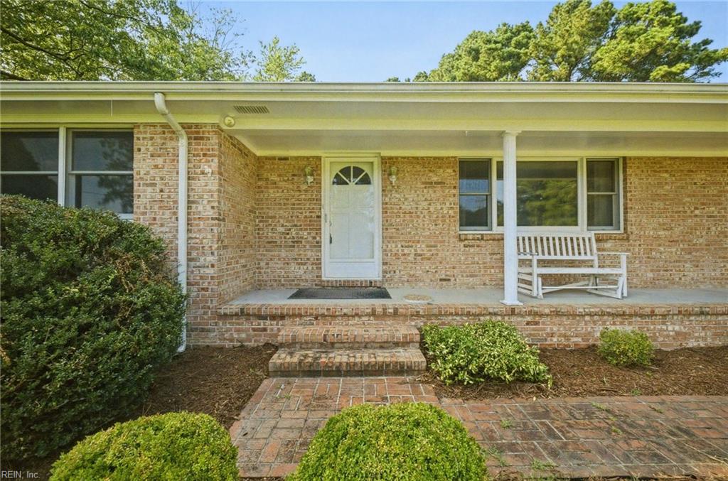 364 Oak Point Rd Property Photo 4