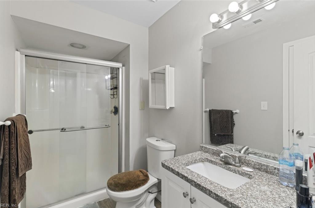 223 Island Cove Ct Property Photo 19