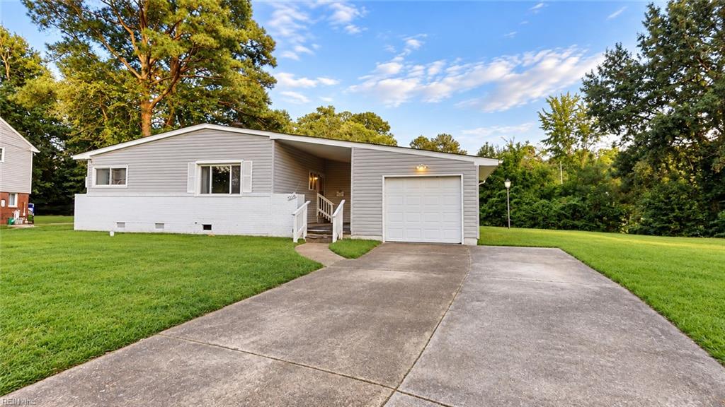 300 Pepper Mill CT Property Photo 1